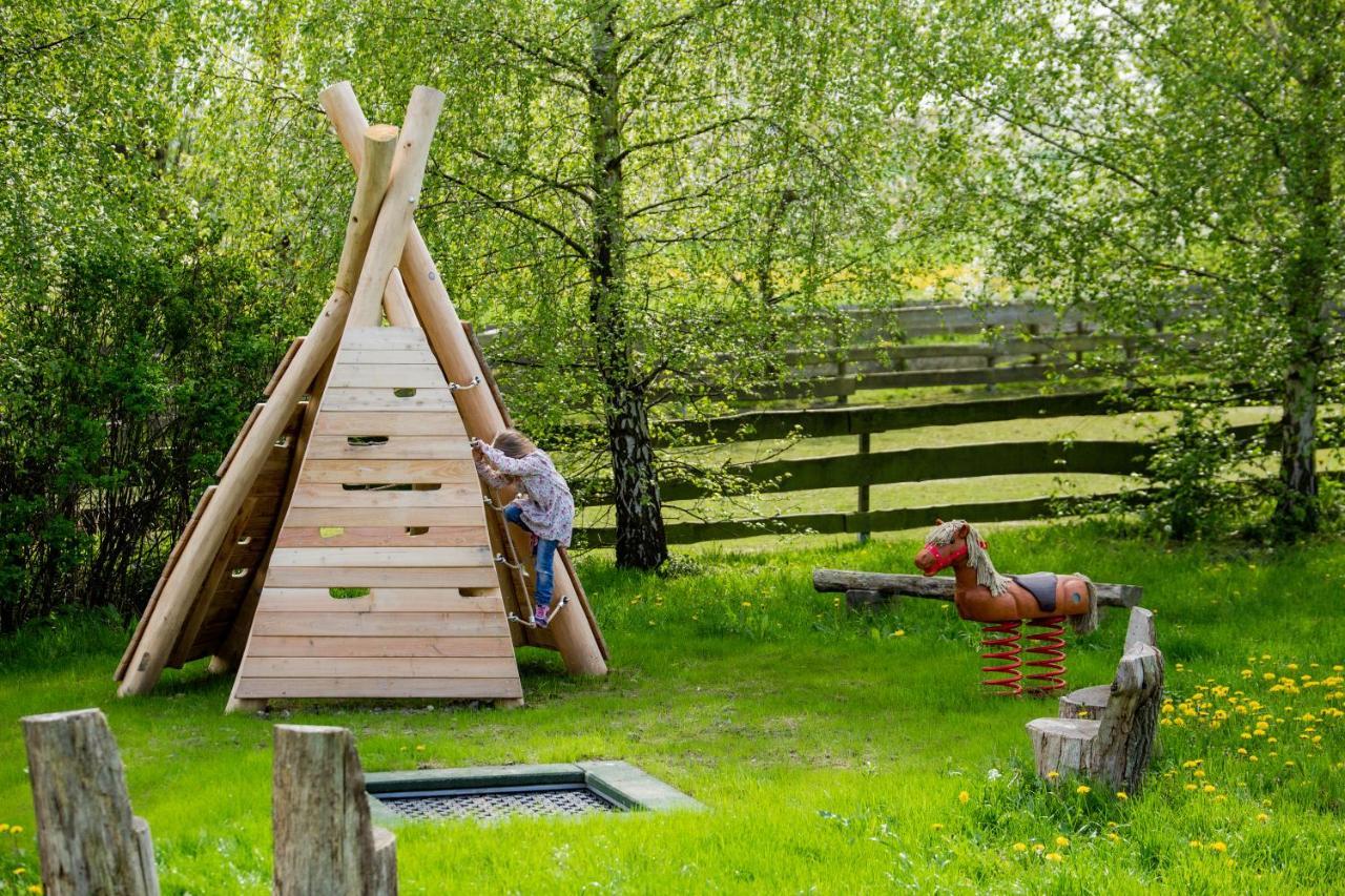Horse Lake Ranch Neuendorf  Esterno foto